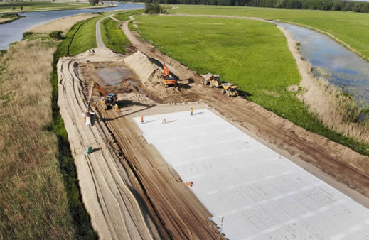 Flood Protection – Rehabilitation of a Dike in Germany