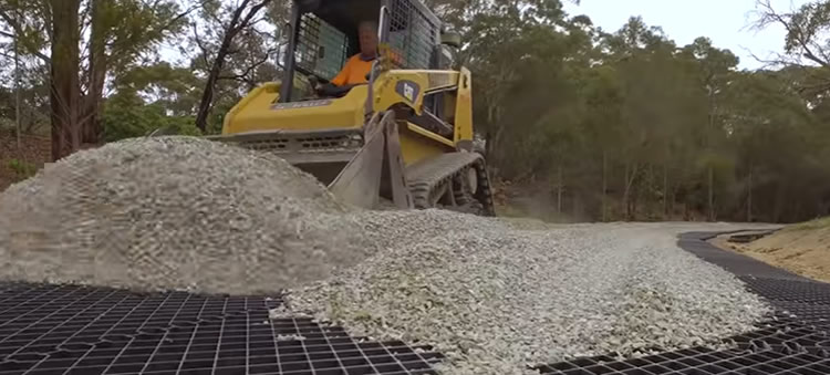 Video: Pambula Merimbula Uses Diamond Grid for Access Road