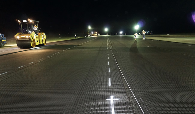 Roma Airport Night Works for Asphalt Reinforcement of Runway